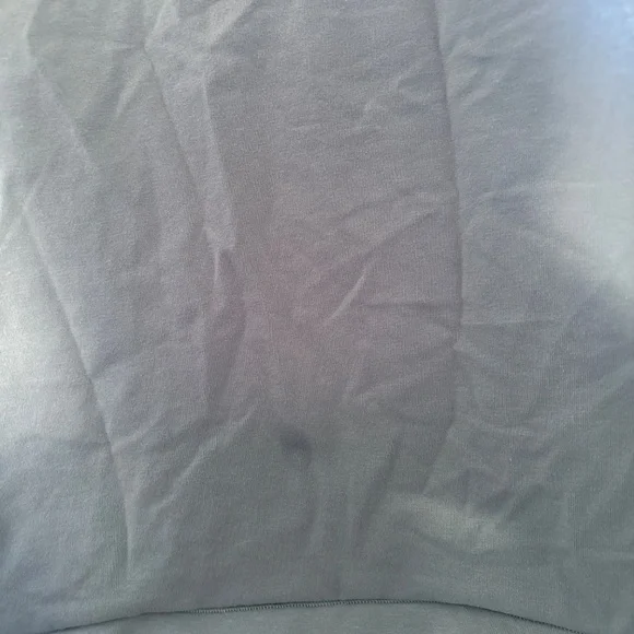 Woman’s yogalicious blue cropped tank top - Picture 2 of 4